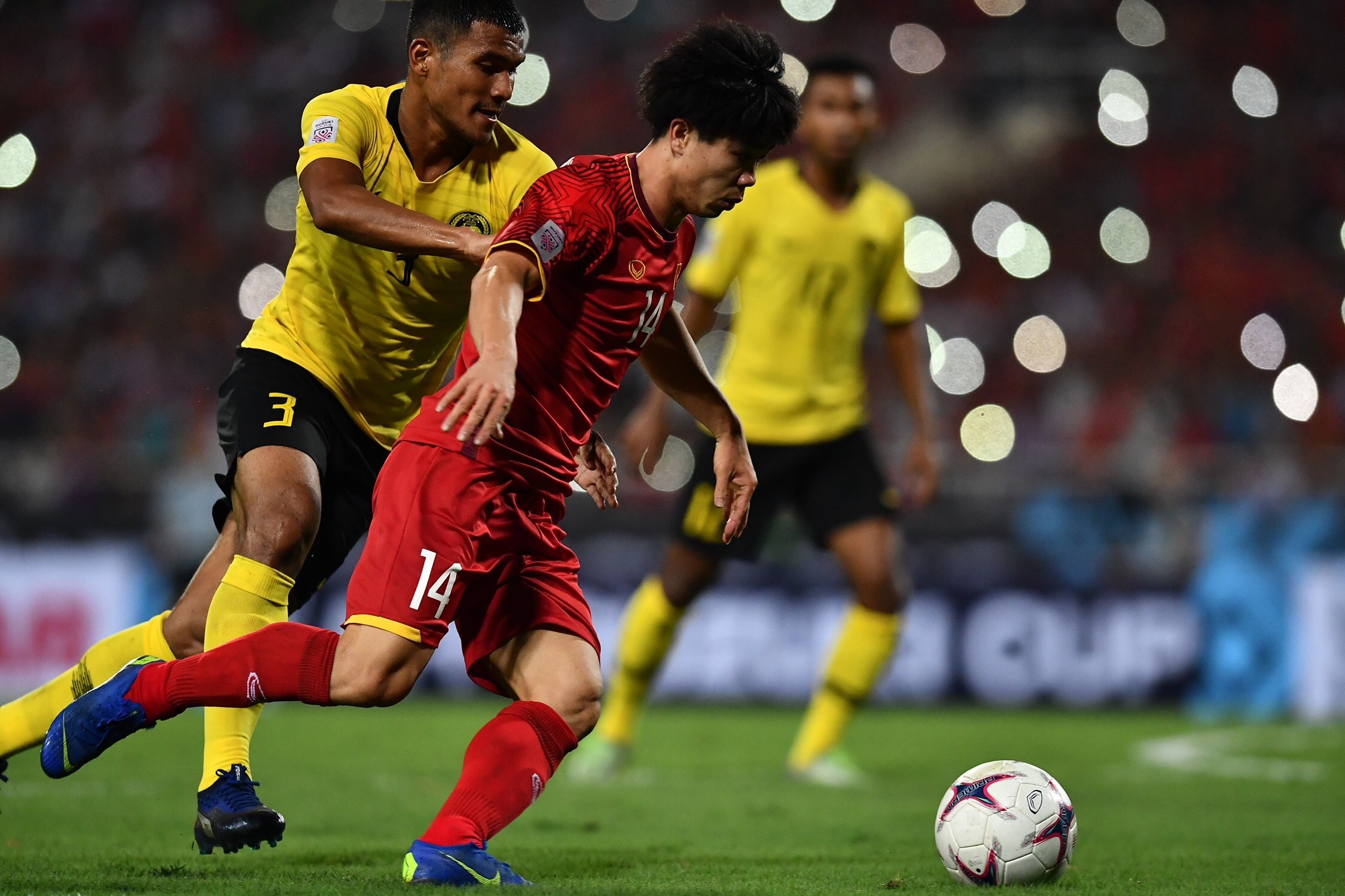AFF Cup 2018,  doi tuyen Viet Nam,  Viet Nam vs Malaysia,  Cong Phuong anh 6