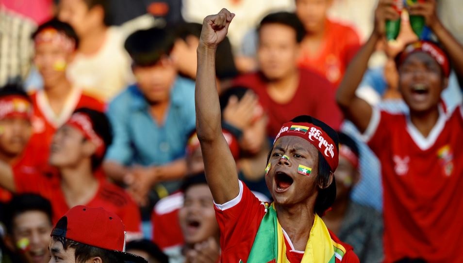 Tuyen Viet Nam doi mat suc ep lon tu CDV chu nha Myanmar hinh anh