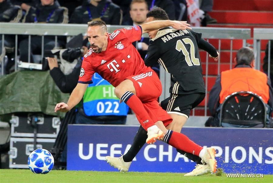 CLB vuot qua vong bang Champions League anh 5