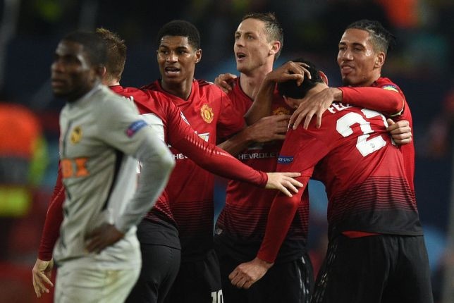 Berbatov ăn mừng chiến thắng của MU ảnh 2 Berbatov an mung chien thang cua MU anh 2