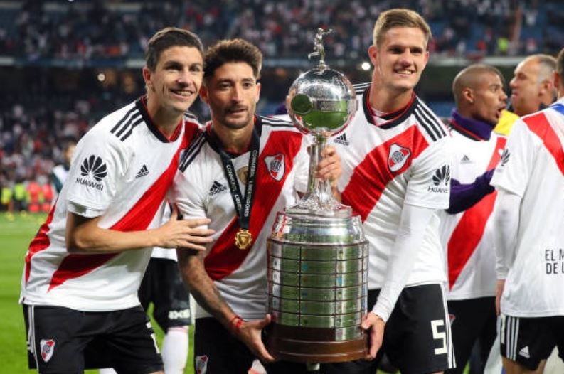 Nguoc dong ha Boca Juniors, River Plate dang quang Copa Libertadores hinh anh