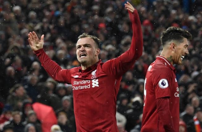 De bep MU, Liverpool tro lai ngoi dau Premier League hinh anh