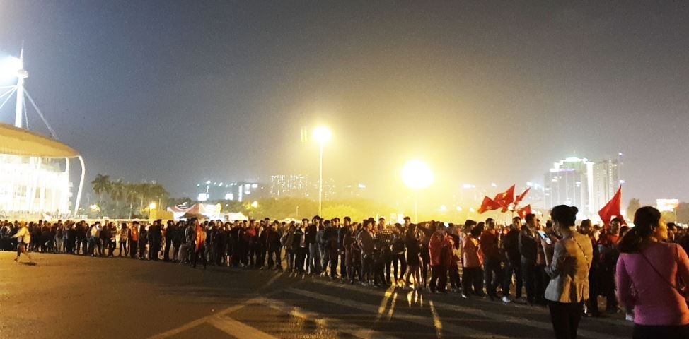 Hang dai CDV cho vao san xem tuyen Viet Nam gap Trieu Tien hinh anh