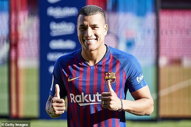 Barca co tan binh dau tien trong ky chuyen nhuong mua dong hinh anh