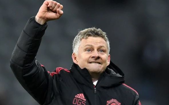 Co dong vien Man Utd mo vo dich Premier League hinh anh