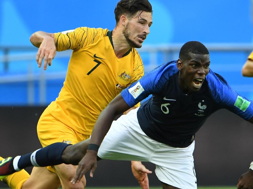 Australia goi tien dao Bundesliga anh 1