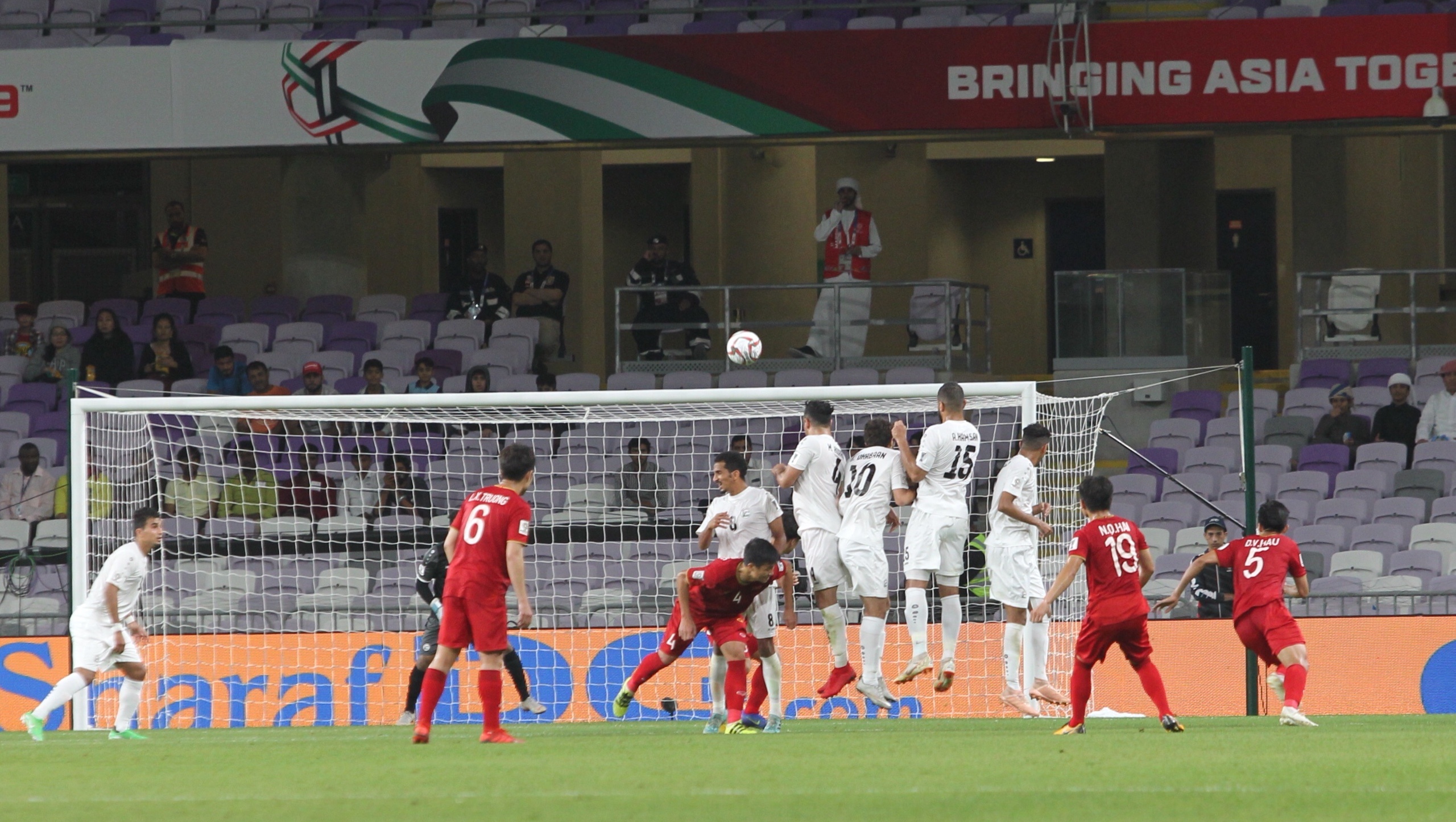 Thầy trò HLV Park Hang-seo giành kết quả đẹp ảnh 2 Thay tro HLV Park Hang-seo gianh ket qua dep anh 2