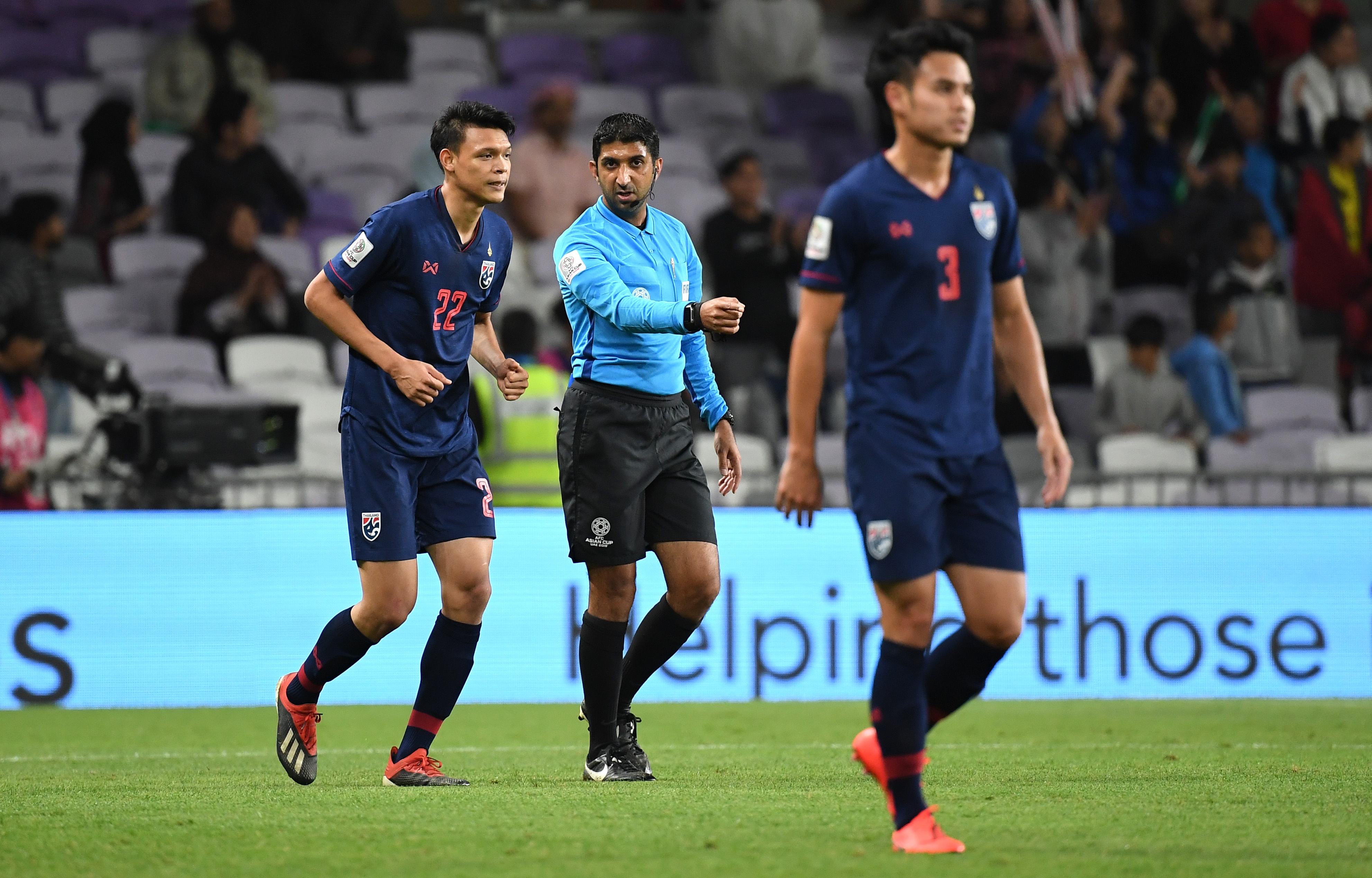 Highlights Asian Cup 2019: Thai Lan 1-2 Trung Quoc hinh anh