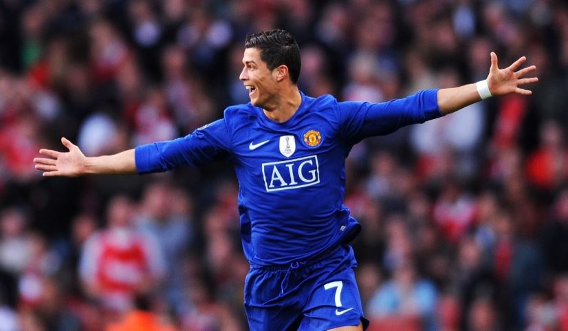 Solskjaer lay ban thang cua Ronaldo lam mau cho tran gap Arsenal hinh anh