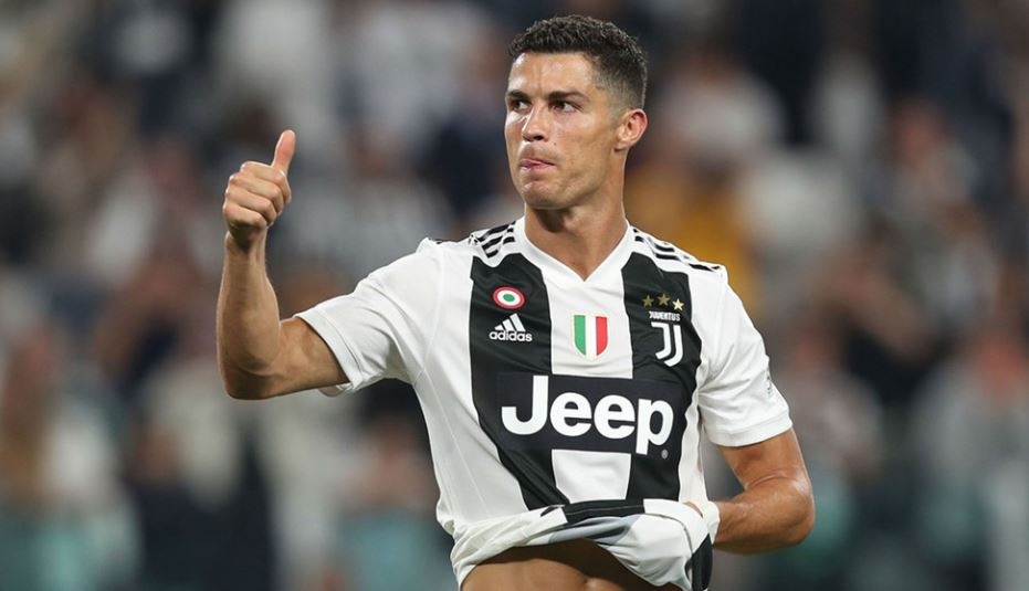 Ronaldo da 11 m thanh cong giup Juventus nguoc dong tren san Lazio hinh anh