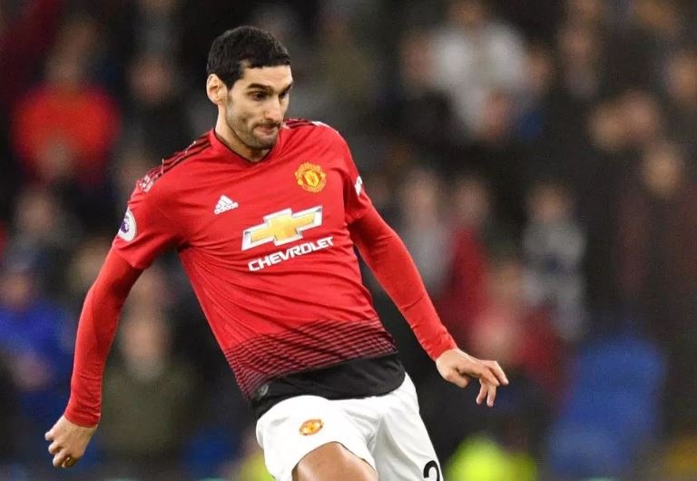 Fellaini chia tay MU, len duong sang Trung Quoc hinh anh