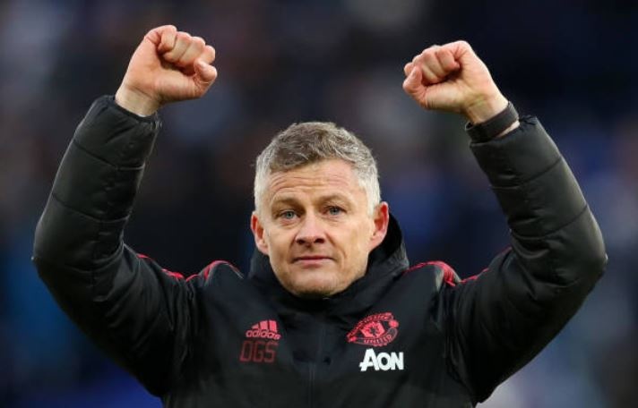 HLV Solskjaer sang Phap chung kien tran thua dau tien cua PSG hinh anh