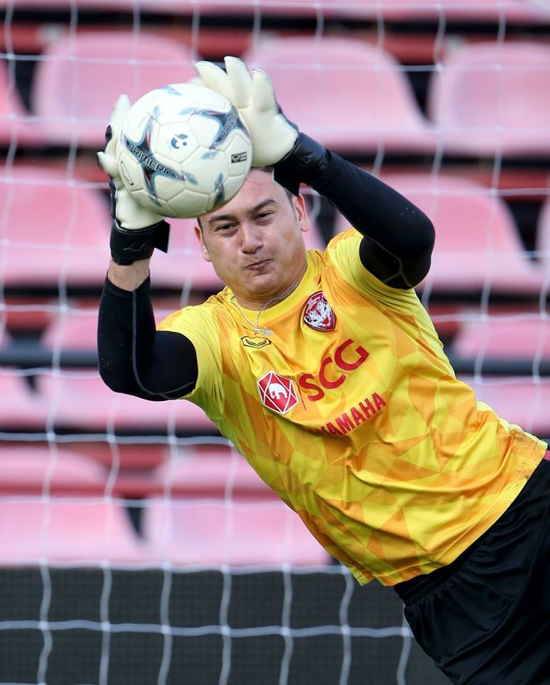 Văn Lâm tập buổi đầu tiên ảnh 5 Van Lam tap buoi dau tien anh 5