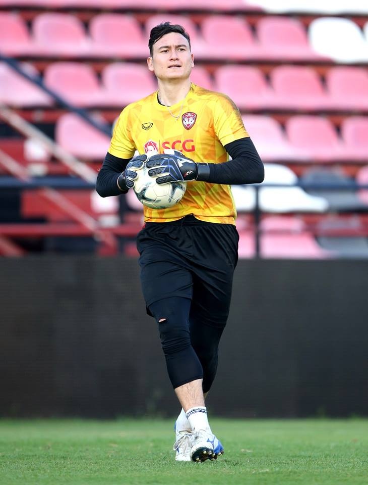 Văn Lâm tập buổi đầu tiên ảnh 6 Van Lam tap buoi dau tien anh 6