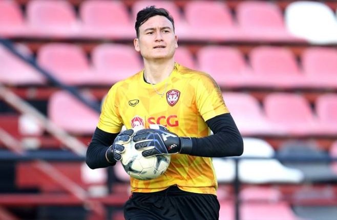 Van Lam rang ro trong buoi tap dau tien cung Muangthong United hinh anh