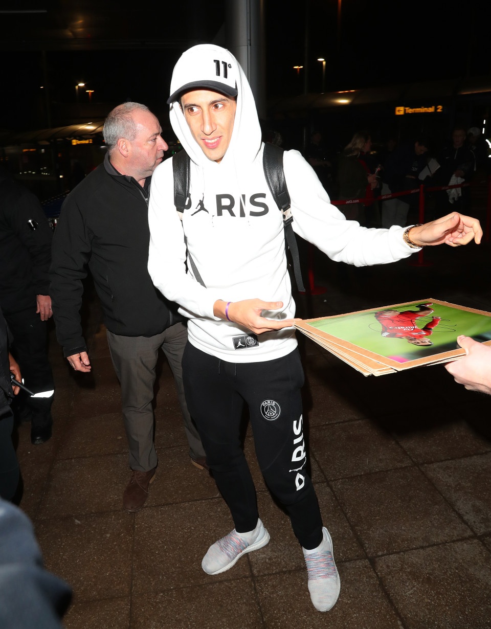 Mbappe bi kiem tra doping anh 2