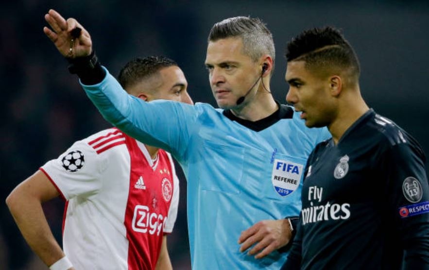 VAR lan dau duoc su dung giup Real tranh ban thua o Champions League hinh anh