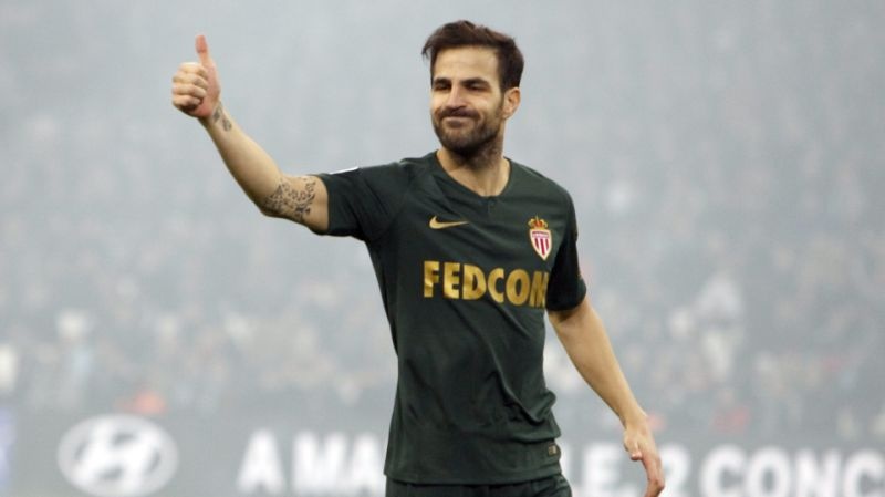 Duong chuyen ky la cua Fabregas hinh anh