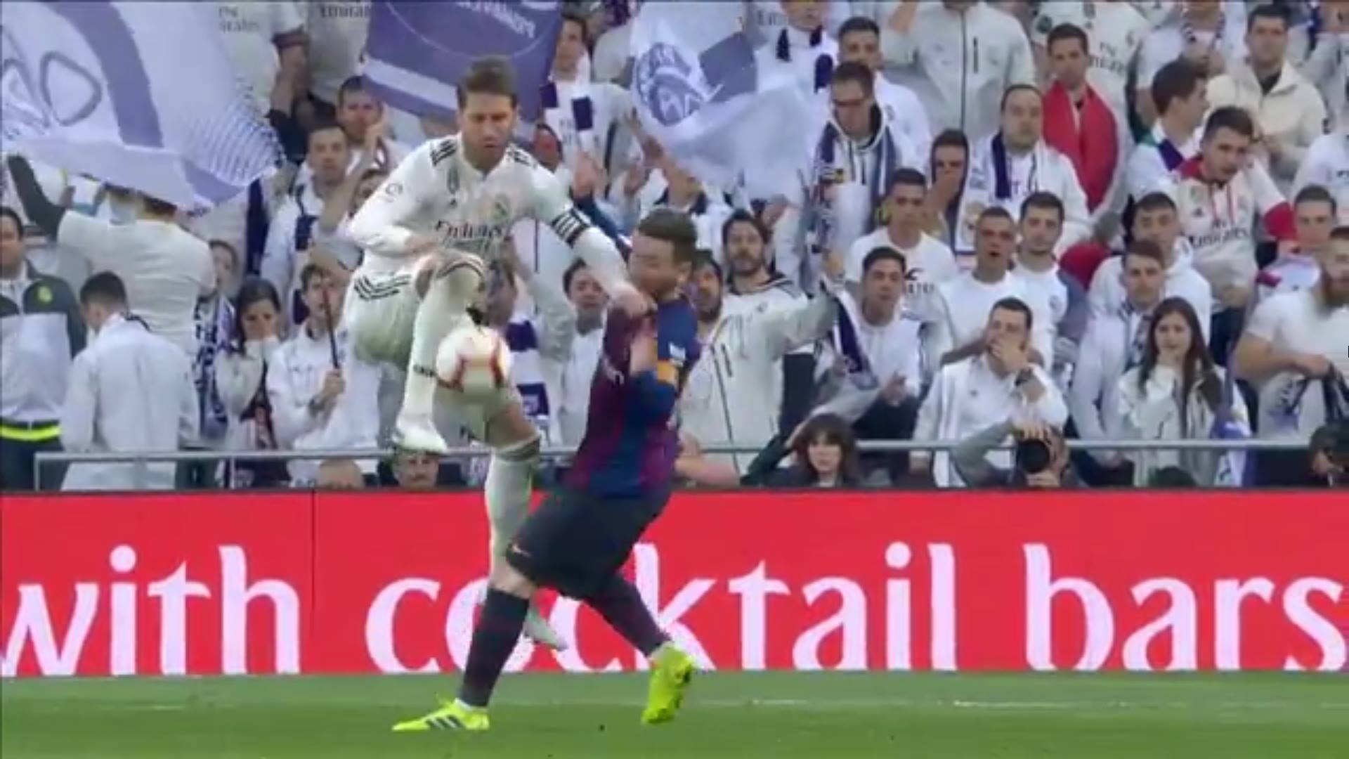 Messi noi cau voi Ramos anh 2