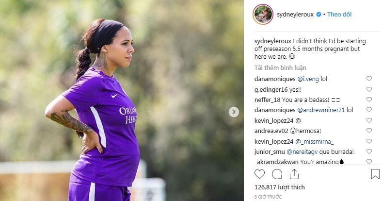 tiền đạo ra sân tập luyện dù mang bầu ảnh 1 tien dao ra san tap luyen du mang bau anh 1