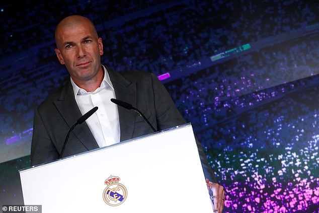 Zidane trở lại Real Madrid ảnh 1 Zidane tro lai Real Madrid anh 1