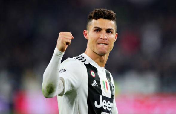 Truyen thong chau Au sung sot voi cu hat-trick cua Ronaldo hinh anh