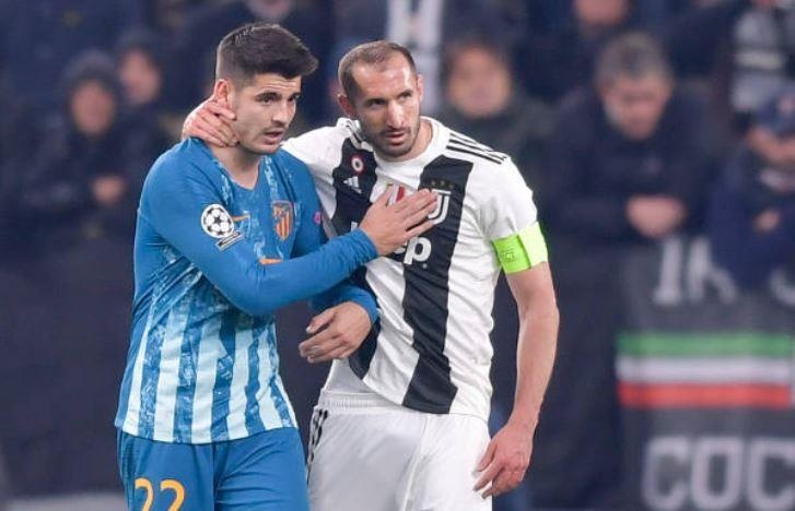 Chiellini an va hai huoc anh 2