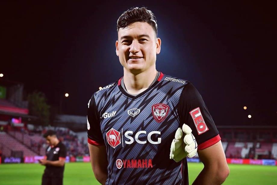 Van Lam cung dong doi thang tran thu 2 lien tiep tai Thai League hinh anh