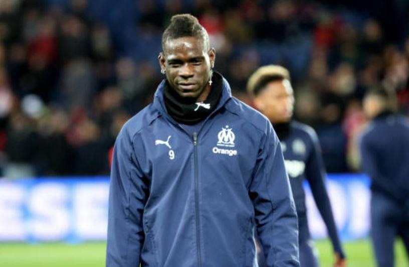 Balotelli giau ao Rashford anh 1