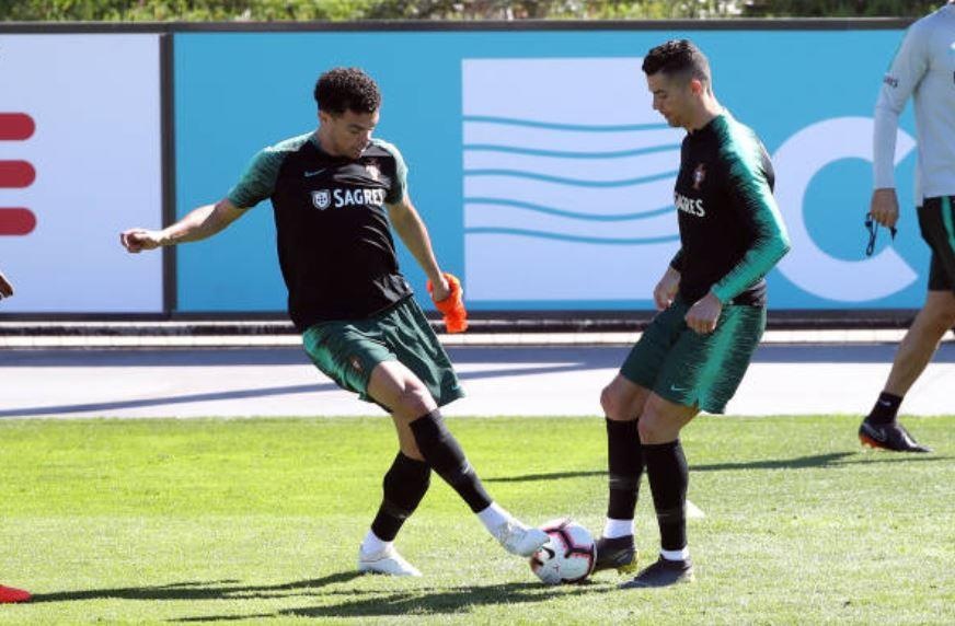 Ronaldo tro lai tuyen anh 5