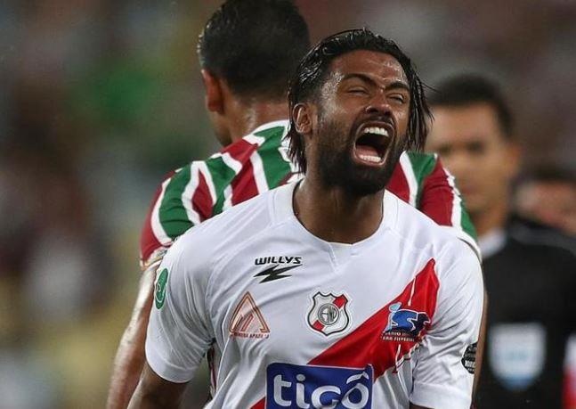 Kiem soat bong 80%, va sut 54 lan, doi bong Nam My van thua 0-1 hinh anh