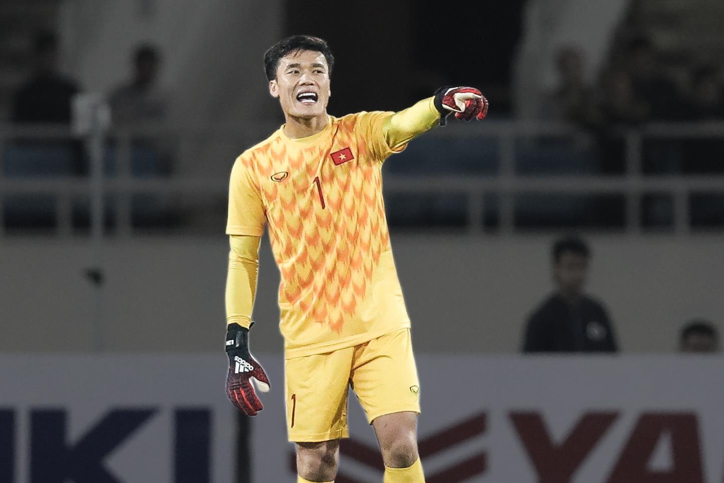 Cham diem U23 Viet Nam 1-0 Indonesia: Bui Tien Dung gay that vong hinh anh