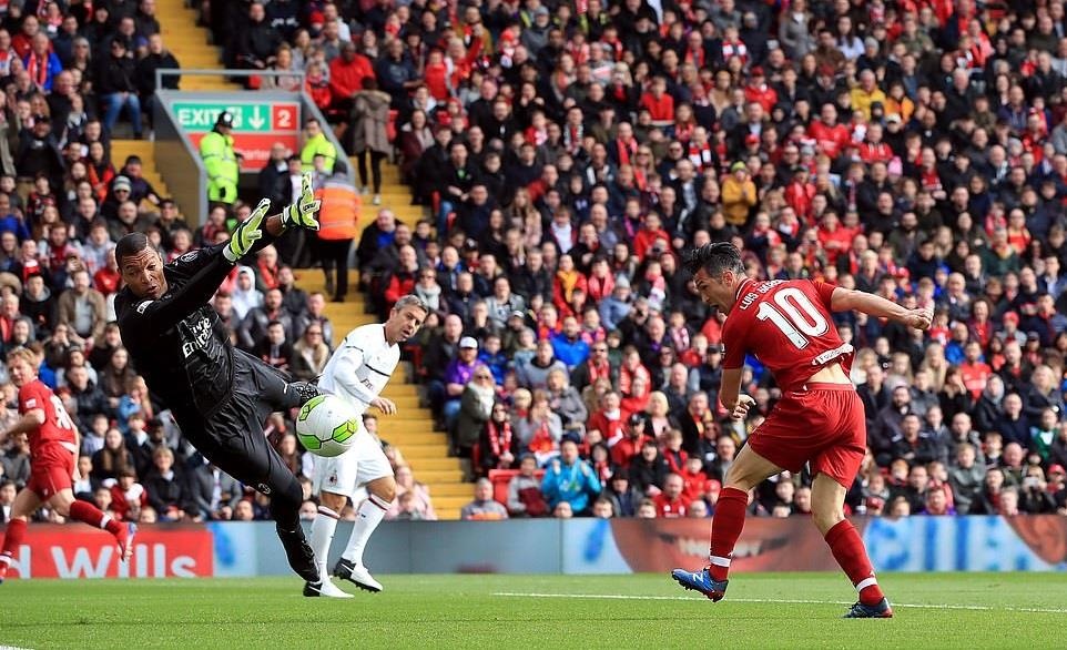 Pirlo duoc CDV Liverpool vo tay anh 2