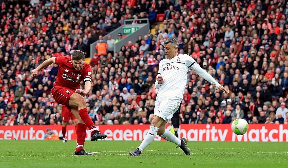 Pirlo duoc CDV Liverpool vo tay anh 9