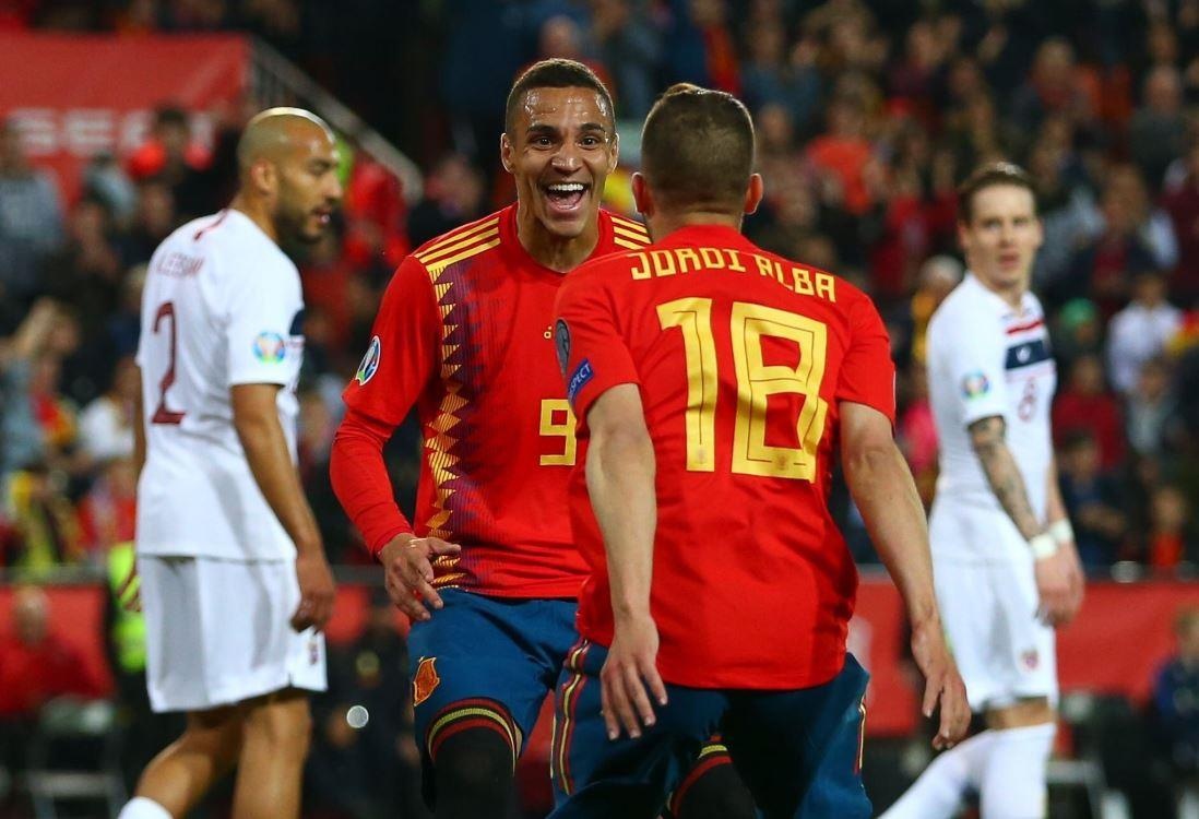 Ramos ghi ban o 5 tran lien tiep anh 1