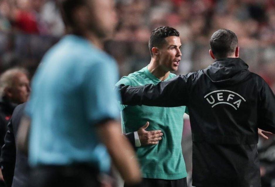 Ronaldo noi gian voi trong tai anh 2