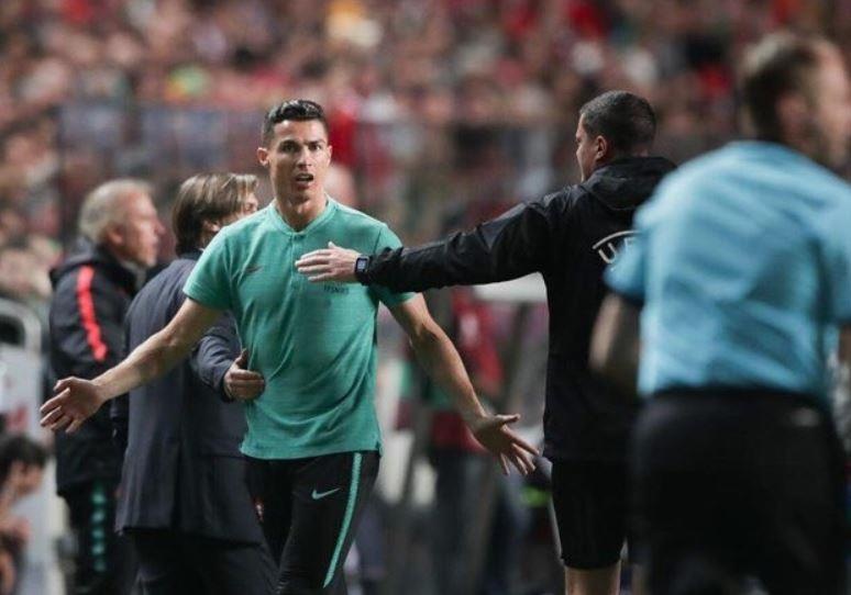 Ronaldo noi gian voi trong tai anh 4