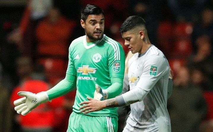 CDV MU doi ban 2 cau thu cuoi cot trong tran thua Wolves hinh anh