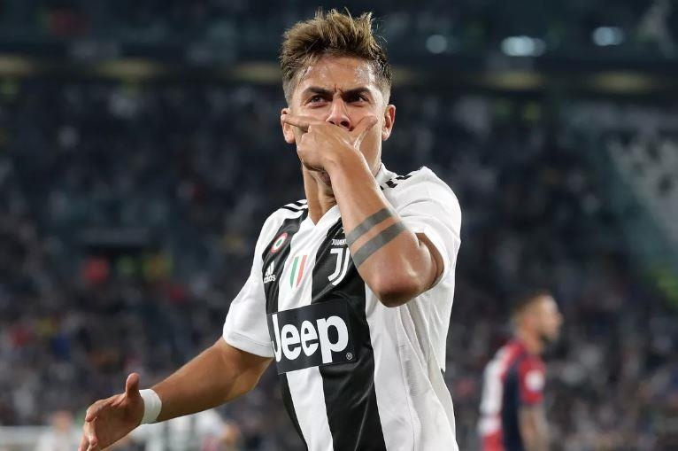 Juventus nguoc dong ha Milan trong ngay vang Ronaldo hinh anh