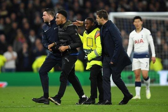 HLV Pochettino dua CDV qua khich roi san anh 3