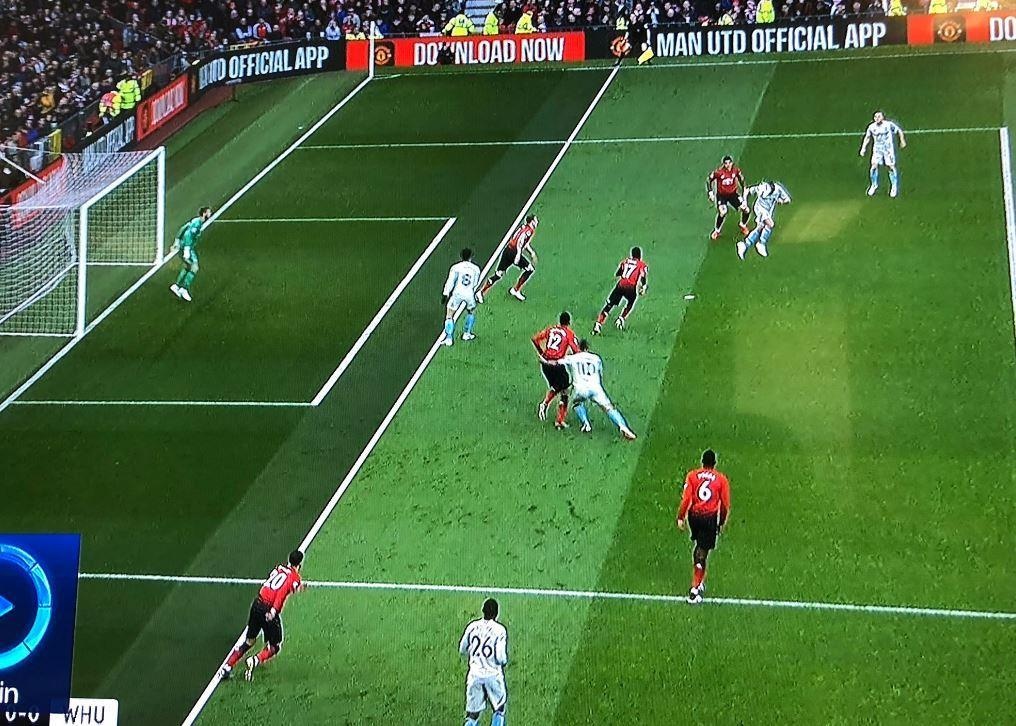 trong tai thien vi MU anh 1