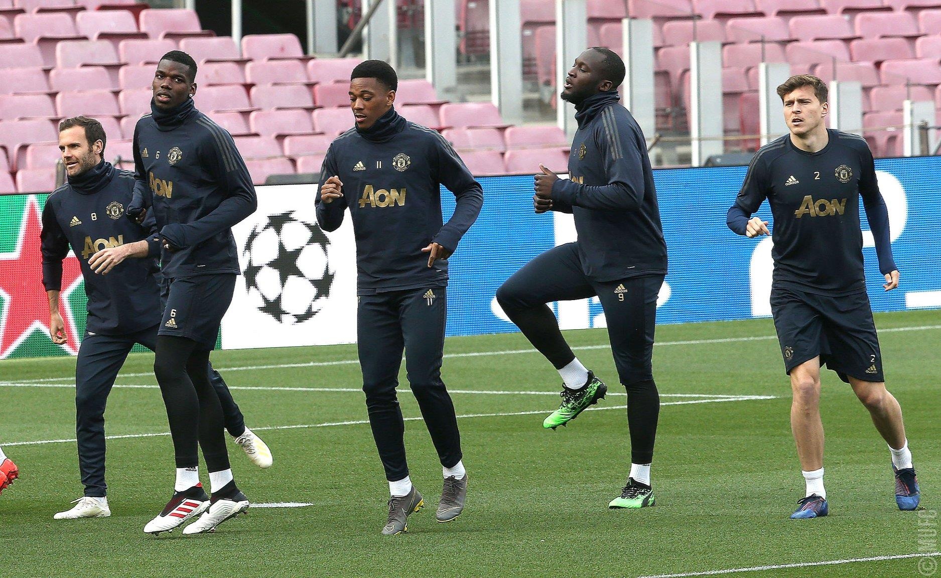 Sanchez tro lai tap luyen cung MU anh 6