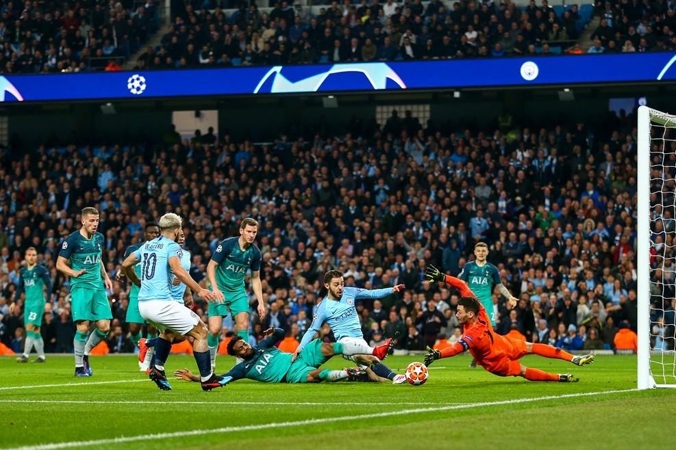 Man City bi loai khoi Champions League anh 11