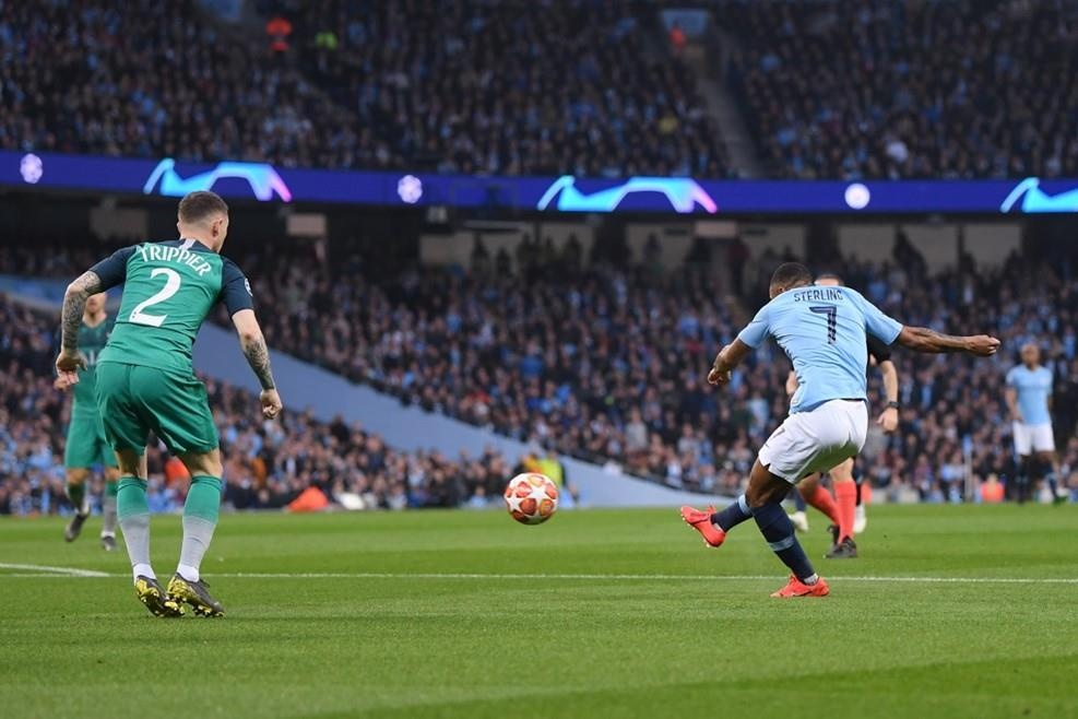 Man City bi loai khoi Champions League anh 3