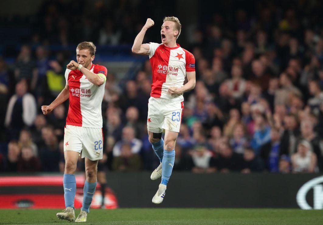 Chelsea,  Arsenal vao ban ket C2 anh 2