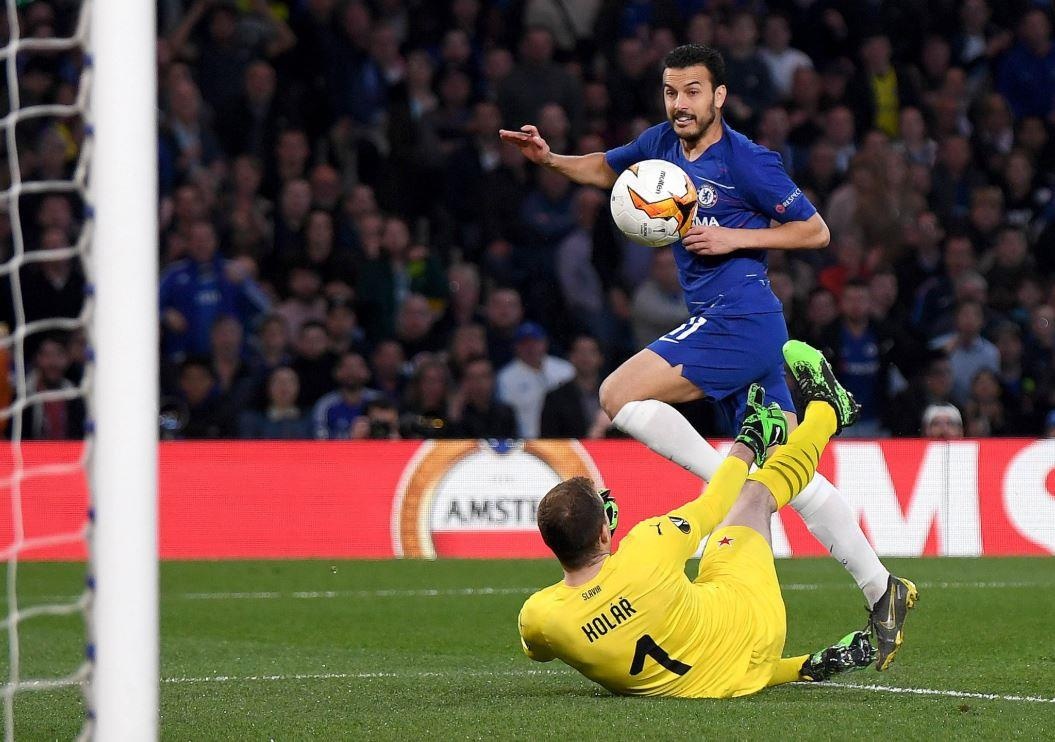 Chelsea,  Arsenal vao ban ket C2 anh 1