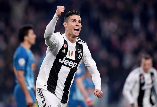 Ha Fiorentina, Ronaldo cung Juventus vo dich Serie A som 5 vong hinh anh