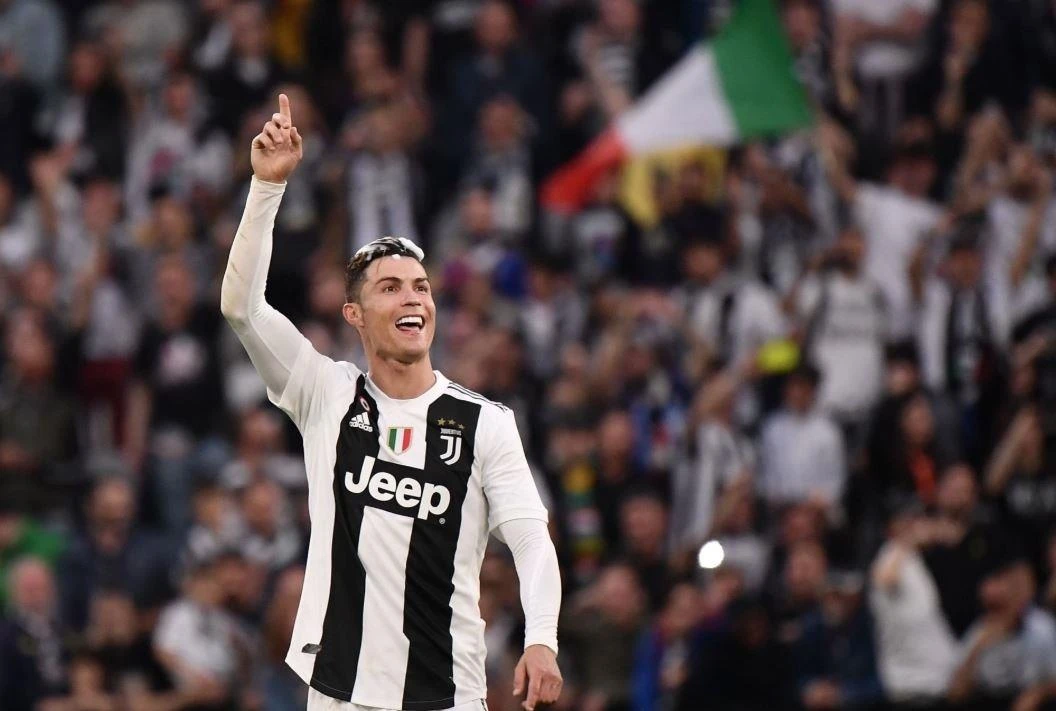 Ronaldo vo dich Serie A anh 5