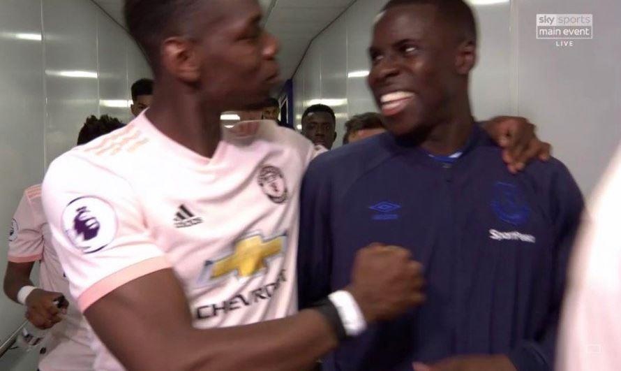 Pogba bi tay chay vi than thien voi cau thu Everton sau that bai hinh anh