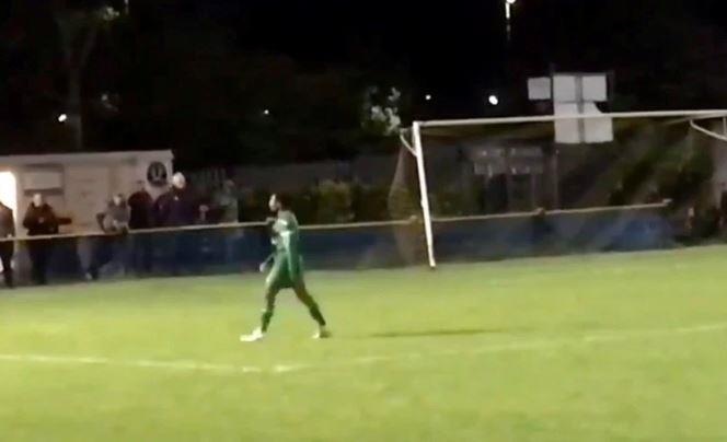 cau thu dap cau dao san van dong anh 1